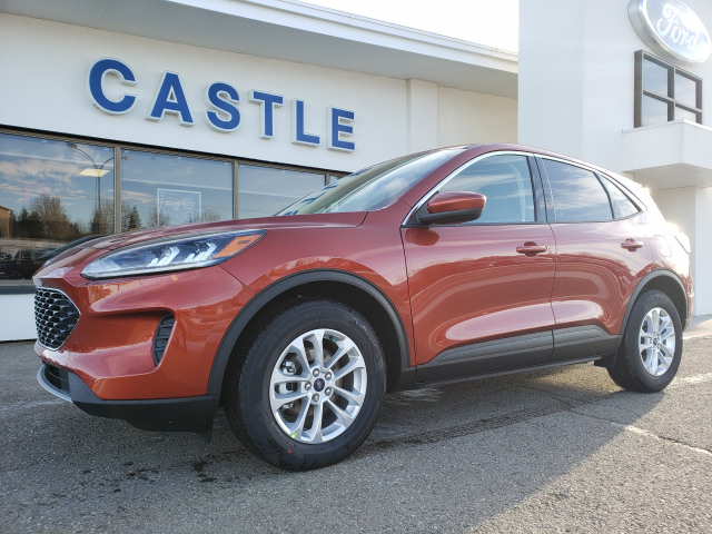 2020 Ford Escape SE Sedona Orange, 1.5L EcoBoost Engine with Auto Start