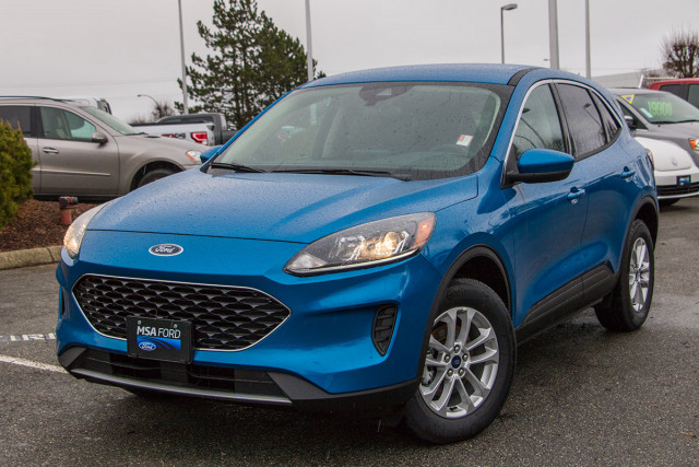 2020 Ford Escape SE Velocity Blue, 1.5L EcoBoost Engine with Auto Start