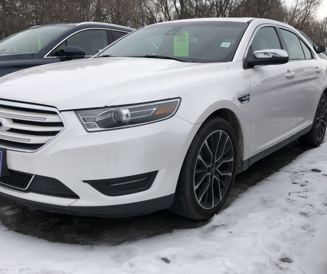2019 Ford Taurus LIMITED