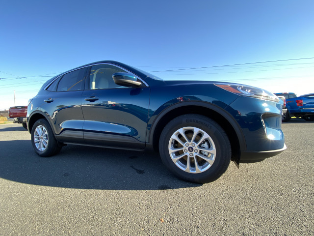 2020 Ford Escape SE Dark Persian Green, 1.5L EcoBoost® Engine with Auto
