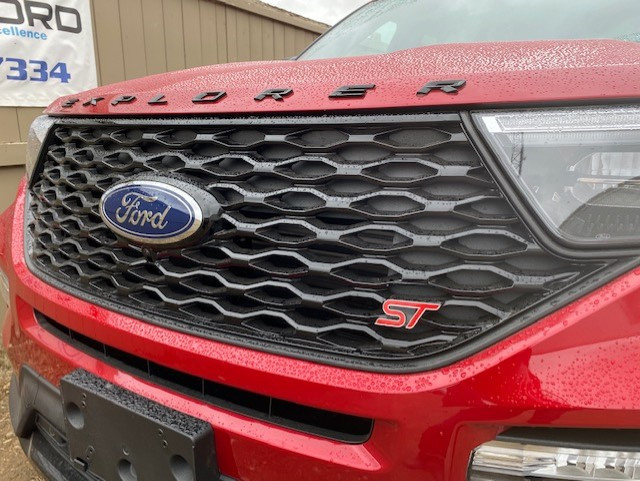 21 Ford Explorer St Rapid Red 3 0l Ecoboost V6 Engine With Auto Start Stop Technology Roblin Ford Sales Ltd