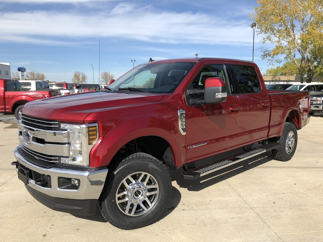 2019 Ford SuperDuty F-350 LARIAT Ruby Red, 6.7L Power Stroke® V8 Turbo ...