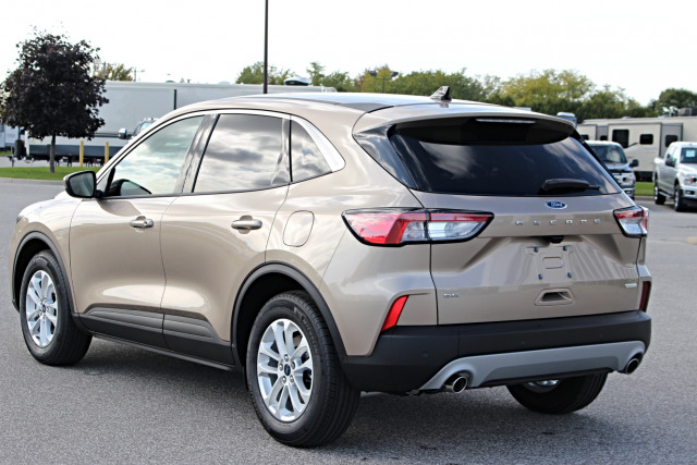 2020 Ford Escape SE Desert Gold, 1.5L EcoBoost Engine with Auto Start ...